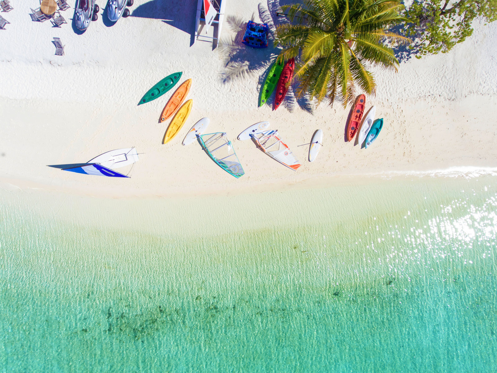 Water-sports and beautiful beaches in The Maldives Water-sports and beautiful beaches in The Maldives