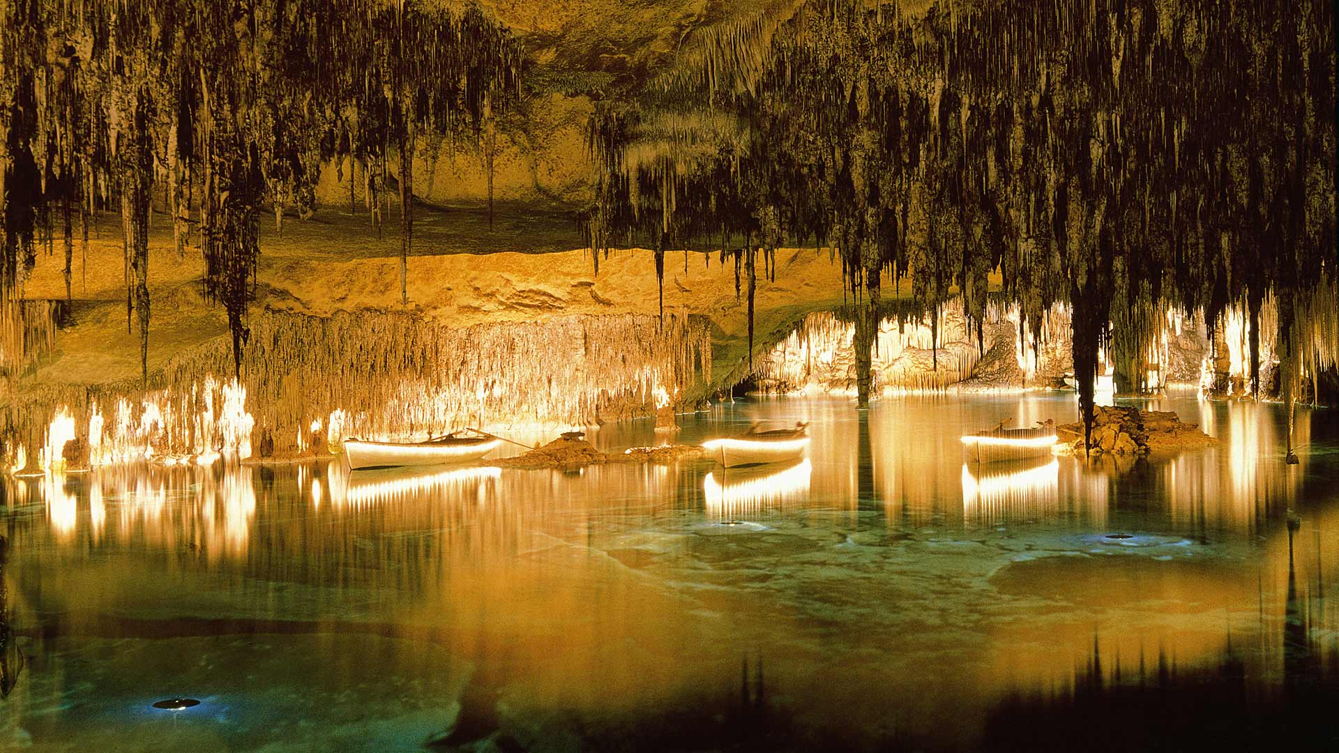 Caves of Drach Mallorca Caves of Drach Mallorca