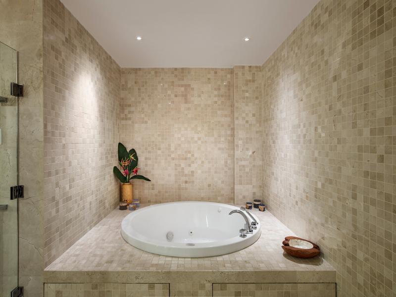 Portico 3 - Beachfront  , Beachfront villas Barbados , Prospect , St James , West Coast Barbados  