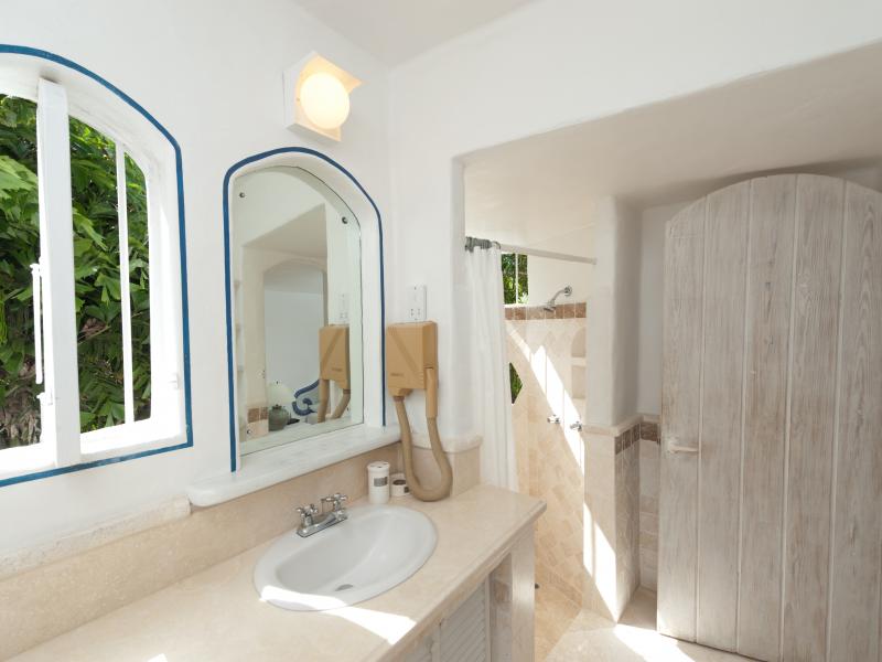 Merlin Bay Villa - Gingerbread , Beachfront villas Barbados , Merlin Bay , St James , The Garden, Barbados , West Coast Barbados  