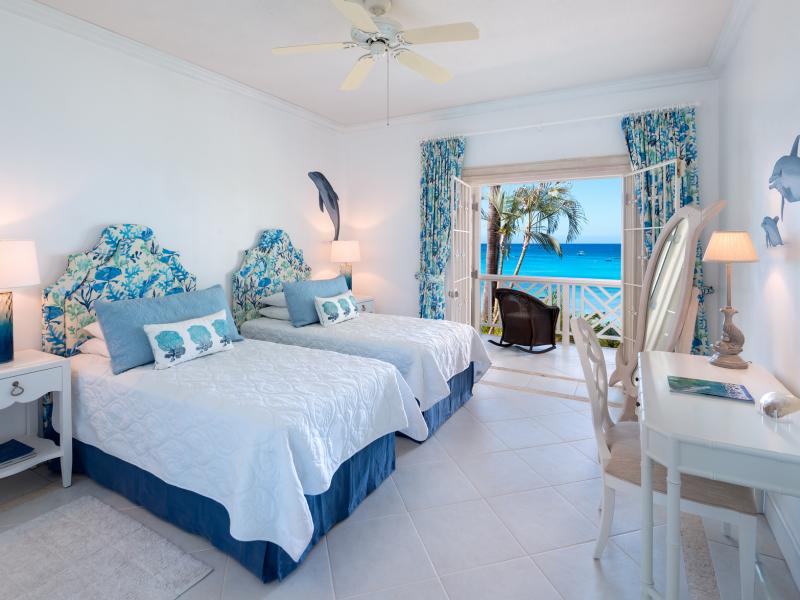 Mahogany Bay - Fathoms End  , Beachfront villas Barbados , Paynes Bay , West Coast Barbados  