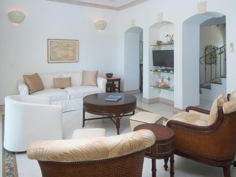 Chanel No 5 Mahogany Bay-Beachfront , Beachfront villas Barbados , Paynes Bay , St James , Waterfront villas Barbados , West Coast Barbados  