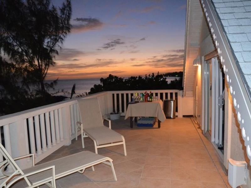 Cane Vale Beach House-Beachfront , Beachfront villas Barbados , Christ Church  , South Coast Barbados  