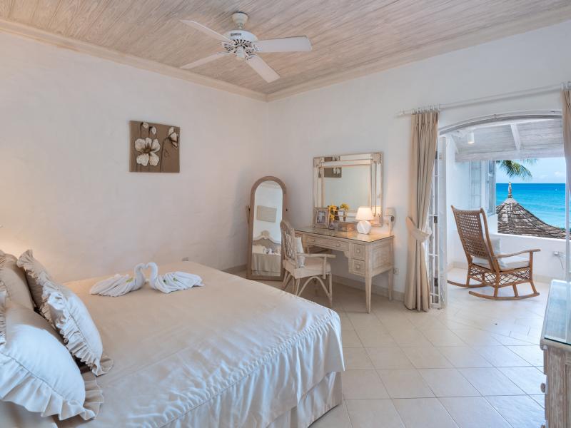 Emerald Beach 1 - Solandra , Beachfront villas Barbados , Emerald Beach , Gibbes , St Peter , West Coast Barbados  