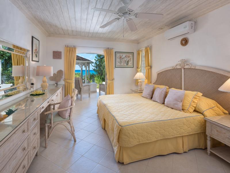 Emerald Beach 1 - Solandra , Beachfront villas Barbados , Emerald Beach , Gibbes , St Peter , West Coast Barbados  