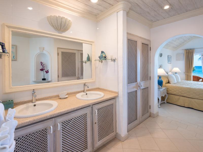 Emerald Beach 1 - Solandra , Beachfront villas Barbados , Emerald Beach , Gibbes , St Peter , West Coast Barbados  