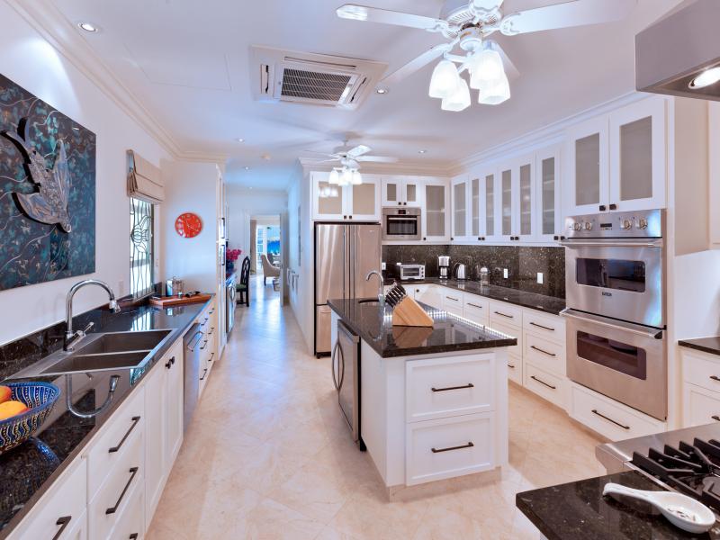 Still Fathoms - Beachfront , Beachfront villas Barbados , Lower Carlton , St James , West Coast Barbados  