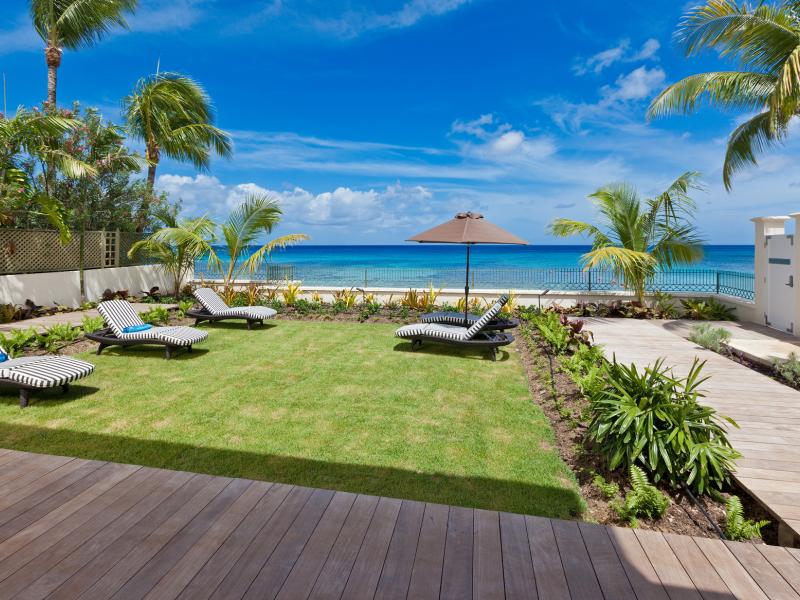 Still Fathoms - Beachfront , Beachfront villas Barbados , Lower Carlton , St James , West Coast Barbados  
