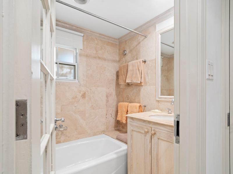 Villas on the Beach 201 - Barolo , Beachfront villas Barbados , Holetown , St James , Villas on the Beach, Barbados , West Coast Barbados  