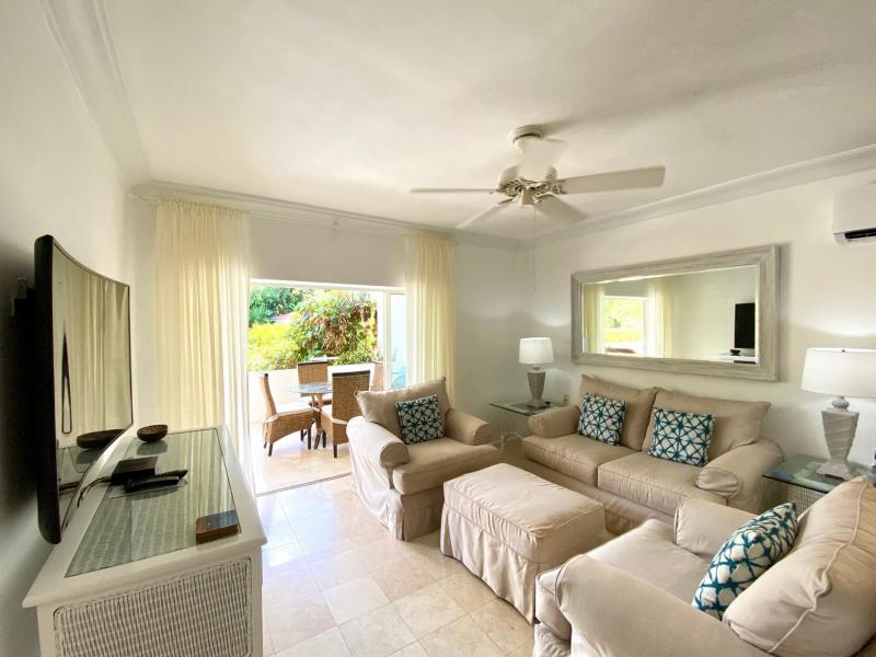 Glitter Bay 107 , Beachfront villas Barbados , Glitter Bay , Porters , St James , West Coast Barbados  