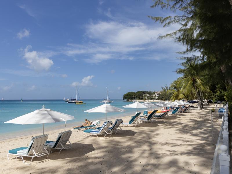 Old Trees 302 - La Mirage Penthouse  , Beachfront villas Barbados , Old Trees , Paynes Bay , St James , West Coast Barbados  