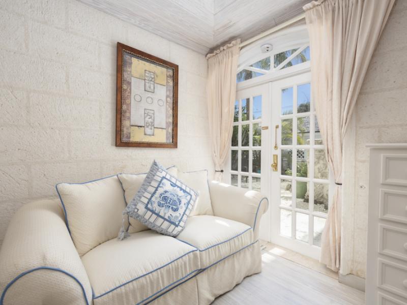 Old Trees 2 - Azzurro , Beachfront villas Barbados , Old Trees , Paynes Bay , St James , West Coast Barbados  