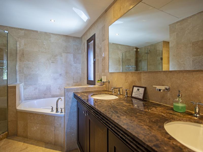 Coral Cove 4 - Green Fields  , Beachfront villas Barbados , Coral Cove , Paynes Bay , St James , West Coast Barbados  