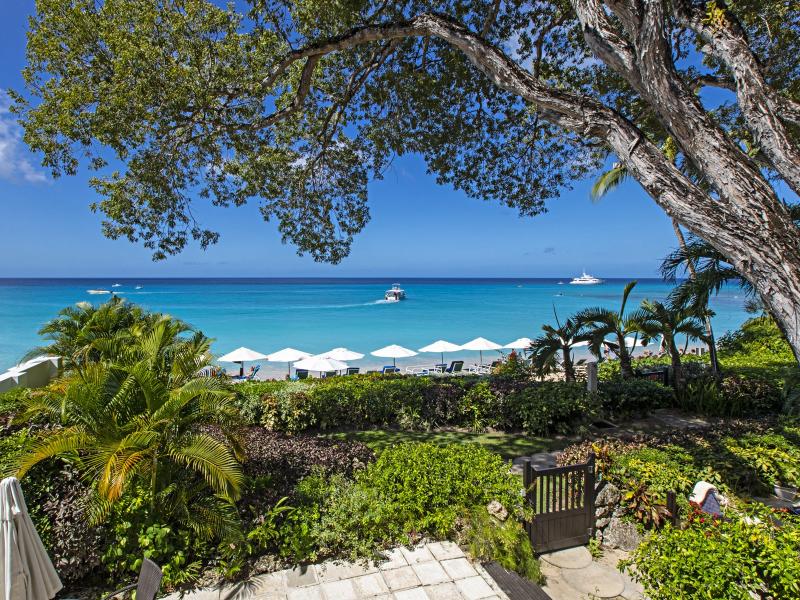Coral Cove 4 - Green Fields  , Beachfront villas Barbados , Coral Cove , Paynes Bay , St James , West Coast Barbados  