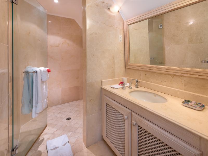 Reeds House 14 - Beachfront Penthouse , Beachfront villas Barbados , Lower Carlton , Reeds Bay , Reeds House , West Coast Barbados  