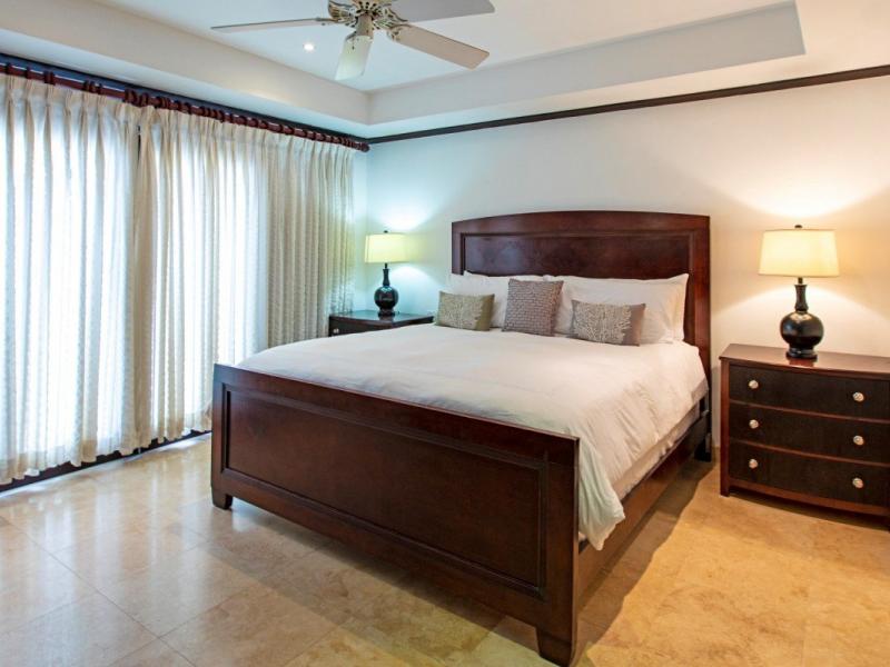 Coral Cove 1 - Beachfront  , Beachfront villas Barbados , Coral Cove , Paynes Bay , St James , West Coast Barbados  