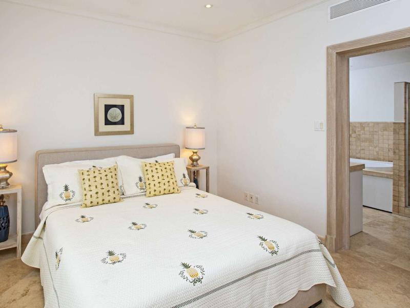 Sandy Cove 301 - beachfront  , Beachfront villas Barbados , Prospect , Sandy Cove , St James , West Coast Barbados  