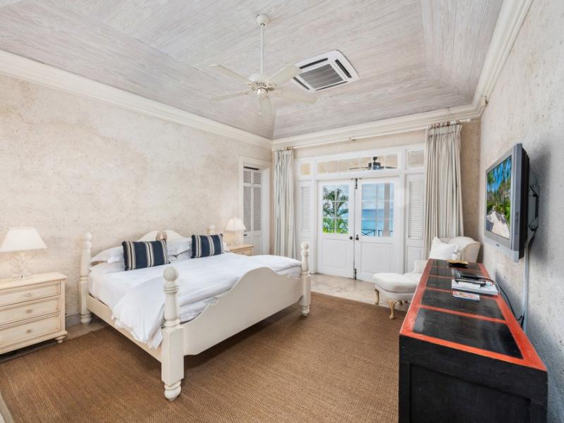 Cove Spring House - Beachfront , Beachfront villas Barbados , St James , The Garden, Barbados , Waterfront villas Barbados , West Coast Barbados  