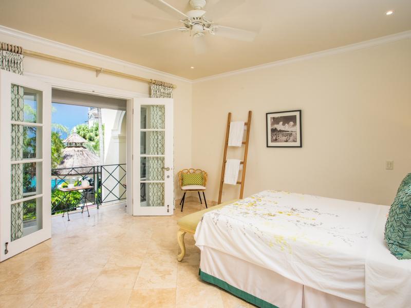 Schooner Bay 205 - Frangipani - Beachfront , Beachfront villas Barbados , Schooner Bay , Speightstown , St Peter , West Coast Barbados  