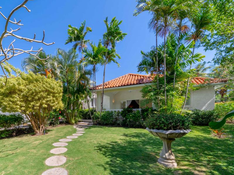 Chateau De Mar , Beachfront villas Barbados , Speightstown , St Peter , West Coast Barbados  