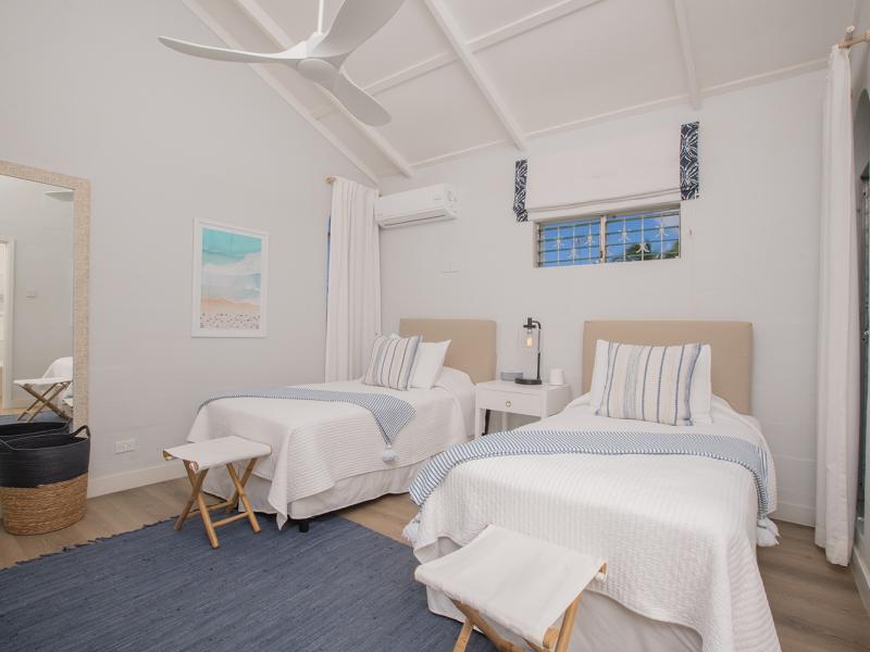 Secret Cove 2 , Beachfront villas Barbados , Paynes Bay , St James , West Coast Barbados  