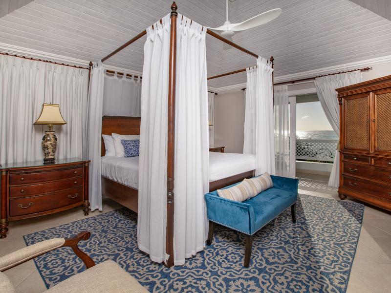 Fosters House - Beachfront , Beachfront villas Barbados , Lower Carlton , St James , West Coast Barbados  