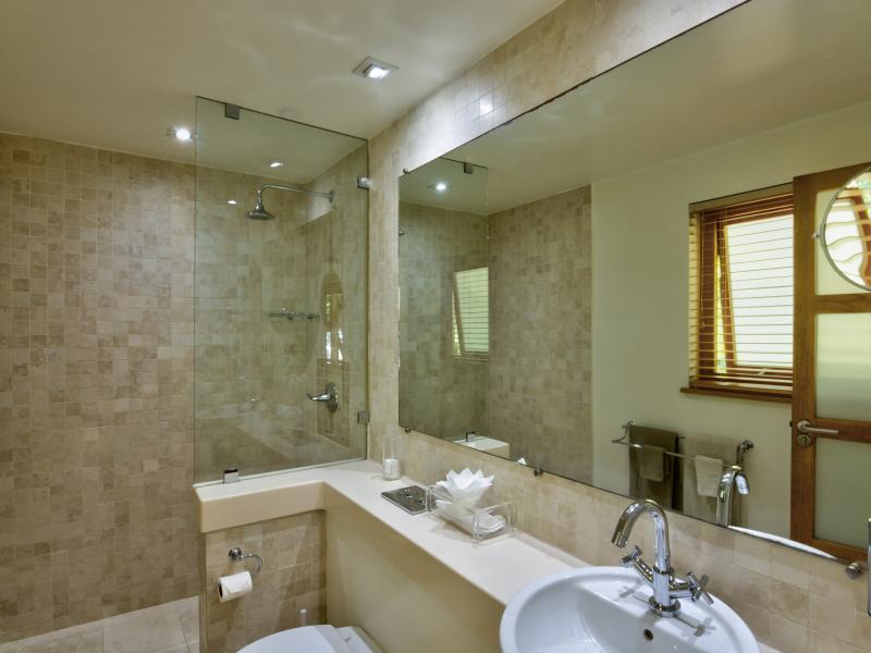 Thespina - Beachfront , St James  