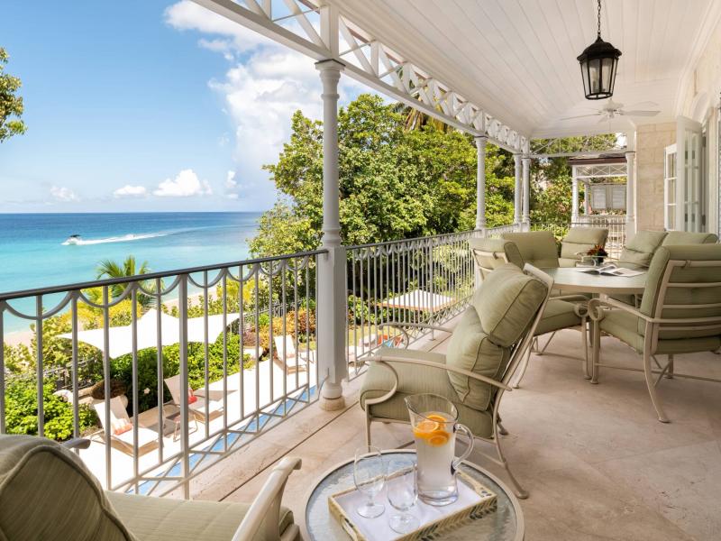 Kiko - Beachfront , Beachfront villas Barbados , Paynes Bay , St James , West Coast Barbados  