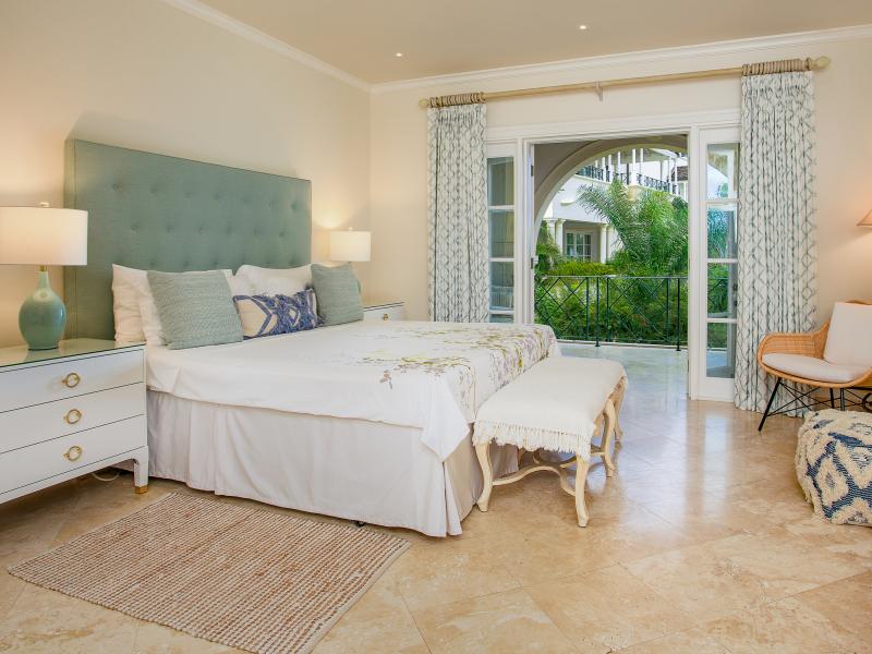 Schooner Bay 205 - Frangipani - Beachfront , Beachfront villas Barbados , Schooner Bay , Speightstown , St Peter , West Coast Barbados  