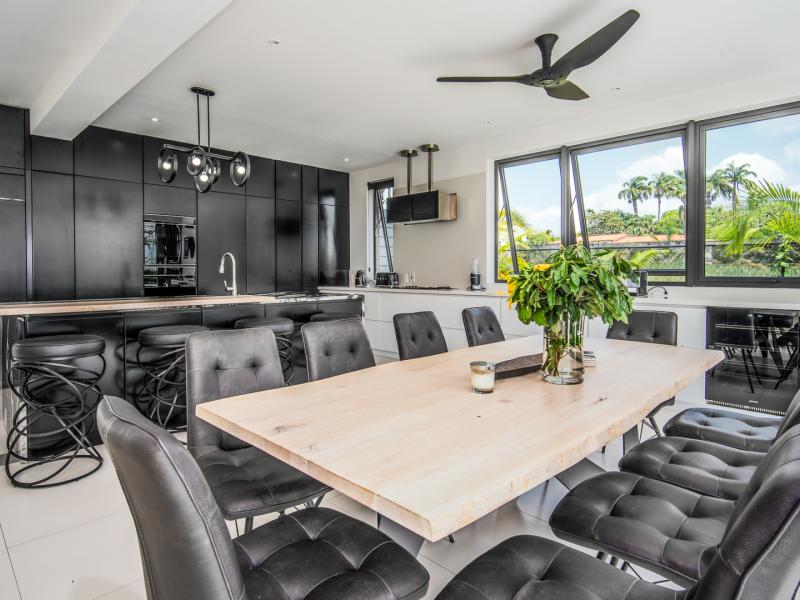 Villa Onyx , Beachfront villas Barbados , St Peter , West Coast Barbados  