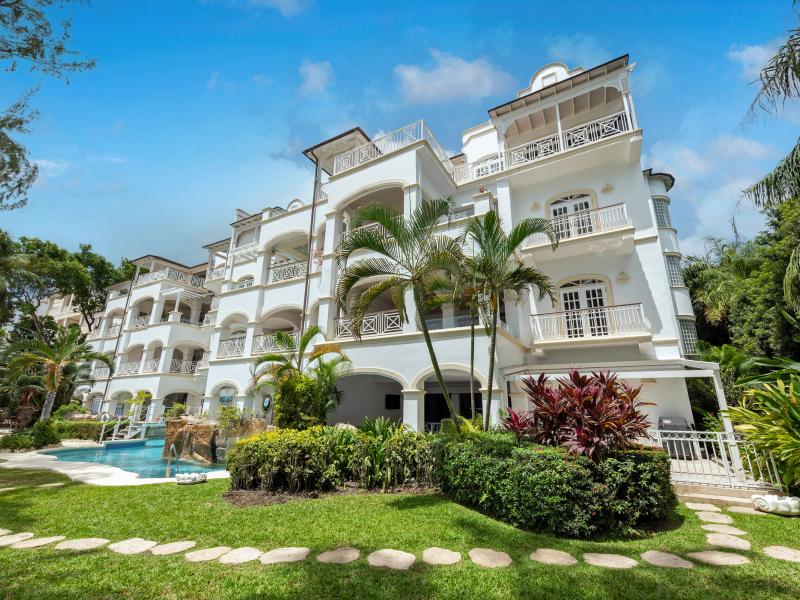 One Old Trees , Beachfront villas Barbados , Old Trees , Paynes Bay , St James , West Coast Barbados  