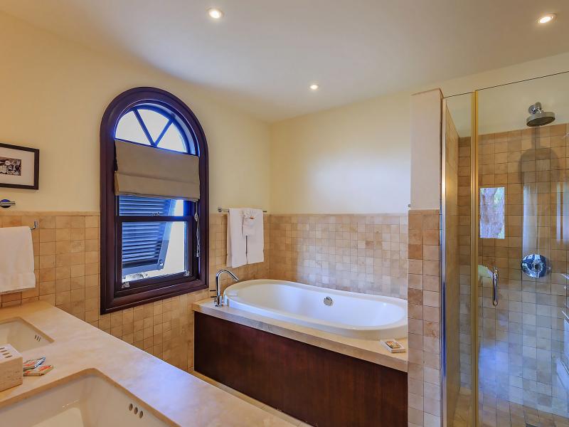 Sandy Cove 201 - Beachfront Paradise , Beachfront villas Barbados , Sandy Cove , St James , West Coast Barbados  