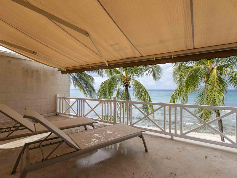 Radwood 2 - Beachfront , Beachfront villas Barbados , Fitts Village , St James , West Coast Barbados  