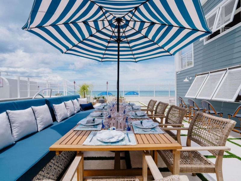 Sea Breeze Beach Villa , Beachfront villas Barbados , Fitts Village , St James , West Coast Barbados  