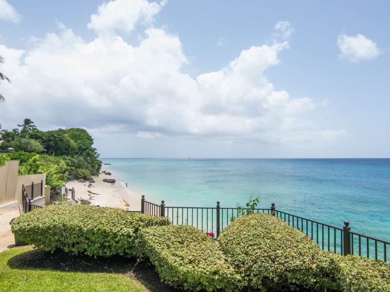 Sandy Cove 204 - Beachfront , Beachfront villas Barbados , Paynes Bay , Prospect , Sandy Cove , St James  