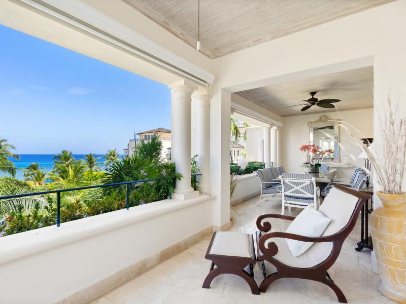 Schooner Bay 305-Penthouse , Beachfront villas Barbados , Schooner Bay , Speightstown , St Peter , West Coast Barbados  