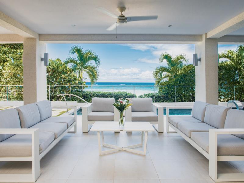 The Villa at The St James , Beachfront villas Barbados , Paynes Bay , St James  