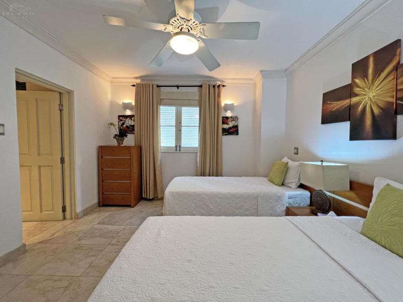 Waterside 101 , Paynes Bay  