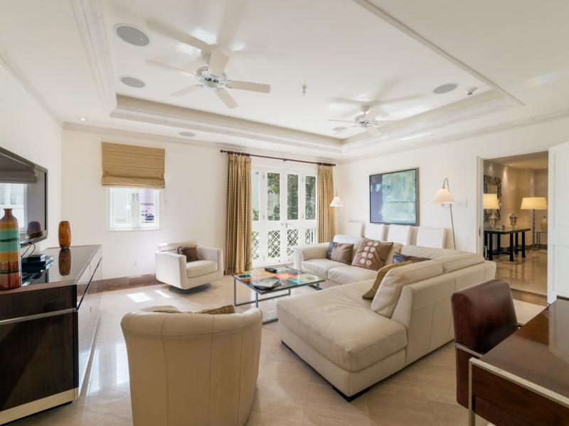 Smugglers Cove 6 , Beachfront villas Barbados , Paynes Bay , St James , West Coast Barbados  