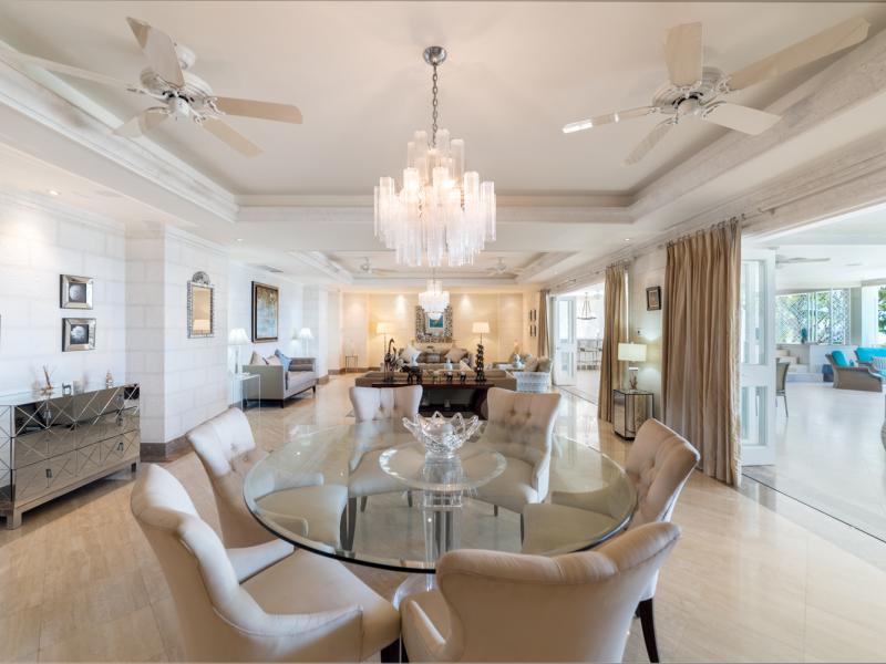 Smugglers Cove 6 , Beachfront villas Barbados , Paynes Bay , St James , West Coast Barbados  