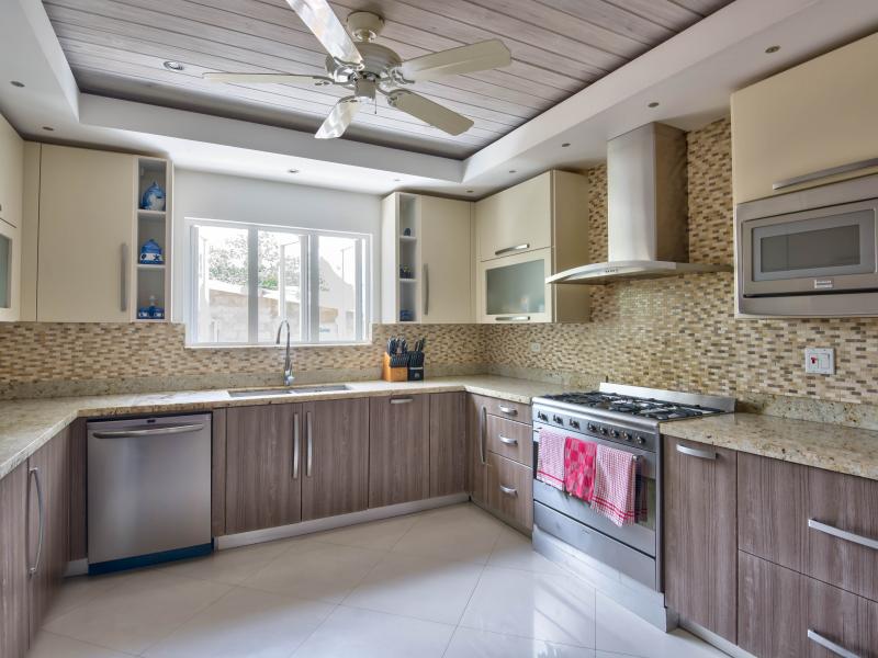 Weston House , Beachfront villas Barbados , St James , West Coast Barbados  