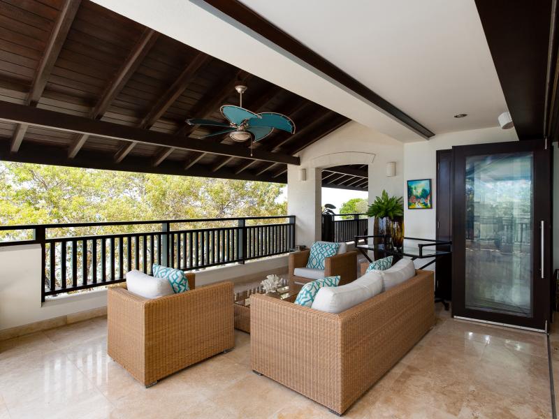 Coral Cove 14 - Crows Nest beachfront , Beachfront villas Barbados , Coral Cove , Paynes Bay , St James , West Coast Barbados  