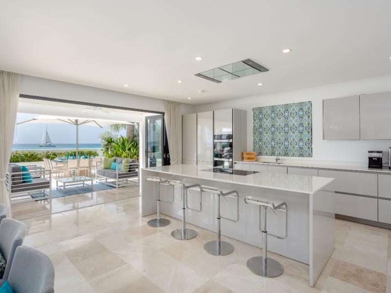 Dolphin Beach House - beachfront  , Beachfront villas Barbados , Fitts Village , St James , West Coast Barbados  