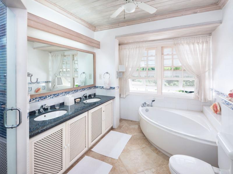 Mahogany Bay - Seashells  , Beachfront villas Barbados , Paynes Bay , St James , West Coast Barbados  