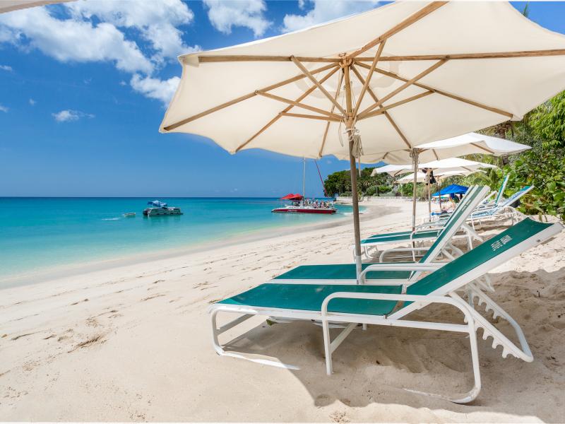 Coral Cove 5 - Shutters , Beachfront villas Barbados , Coral Cove , Paynes Bay , St James , West Coast Barbados  