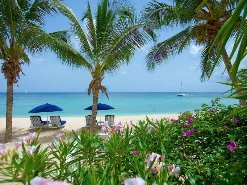 Smugglers Cove 1 , Beachfront villas Barbados , Paynes Bay , St James , West Coast Barbados  