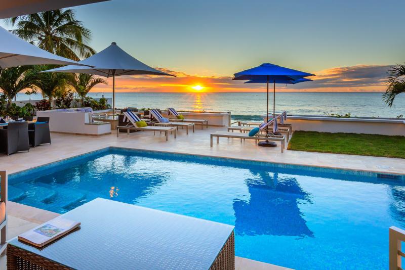 Nirvana - Beachfront Nirvana - Beachfront